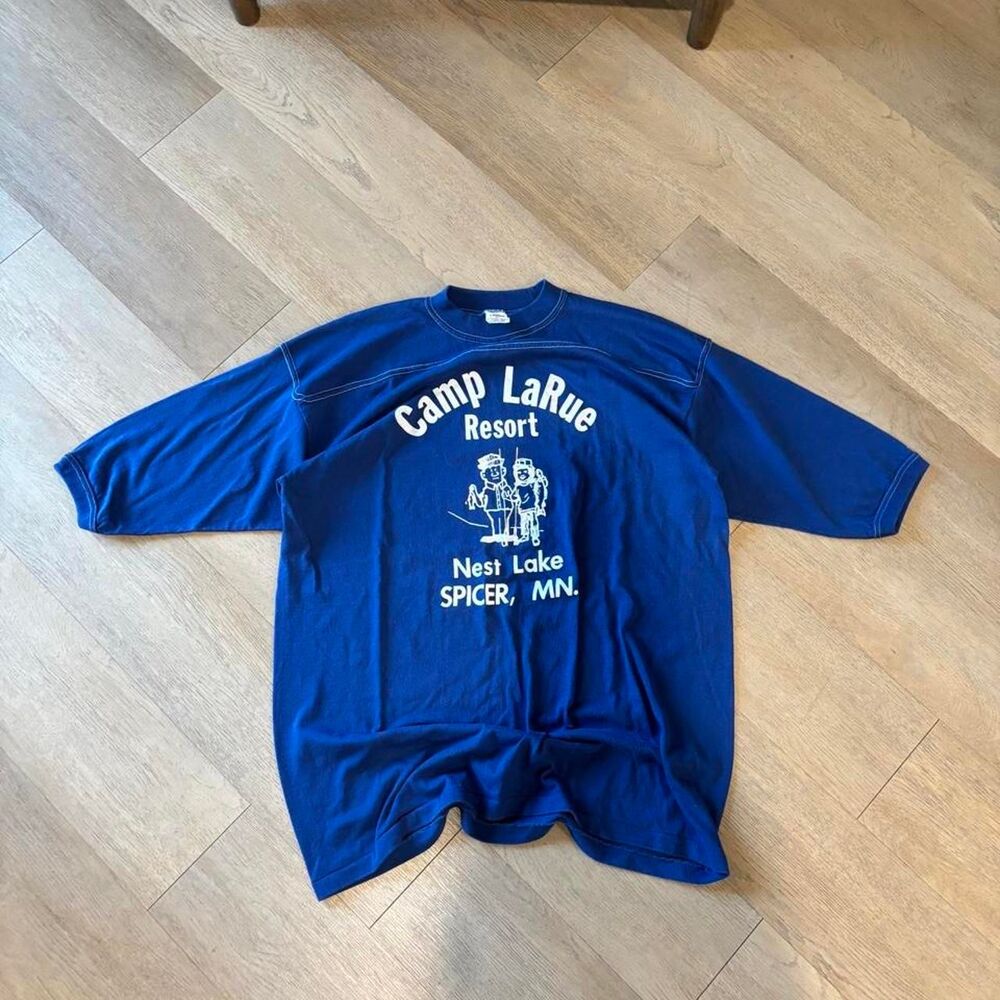 American-vintage Men's Navy and Blue T-shirt